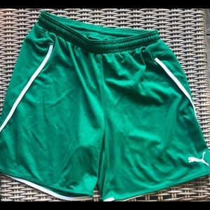 green basketball shorts (tried on once)
